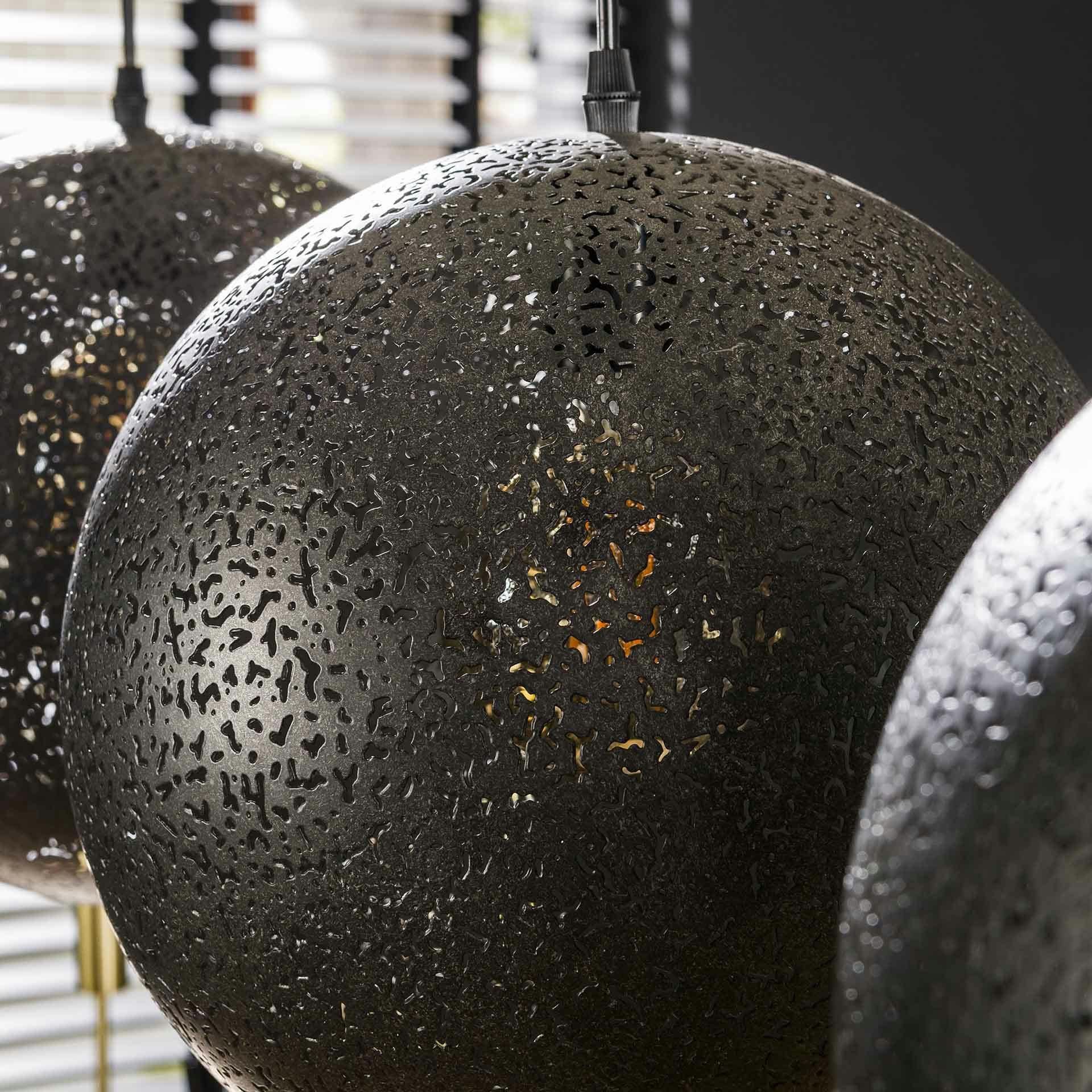 Suspension de table 3 globes métalliques ajourés RALF