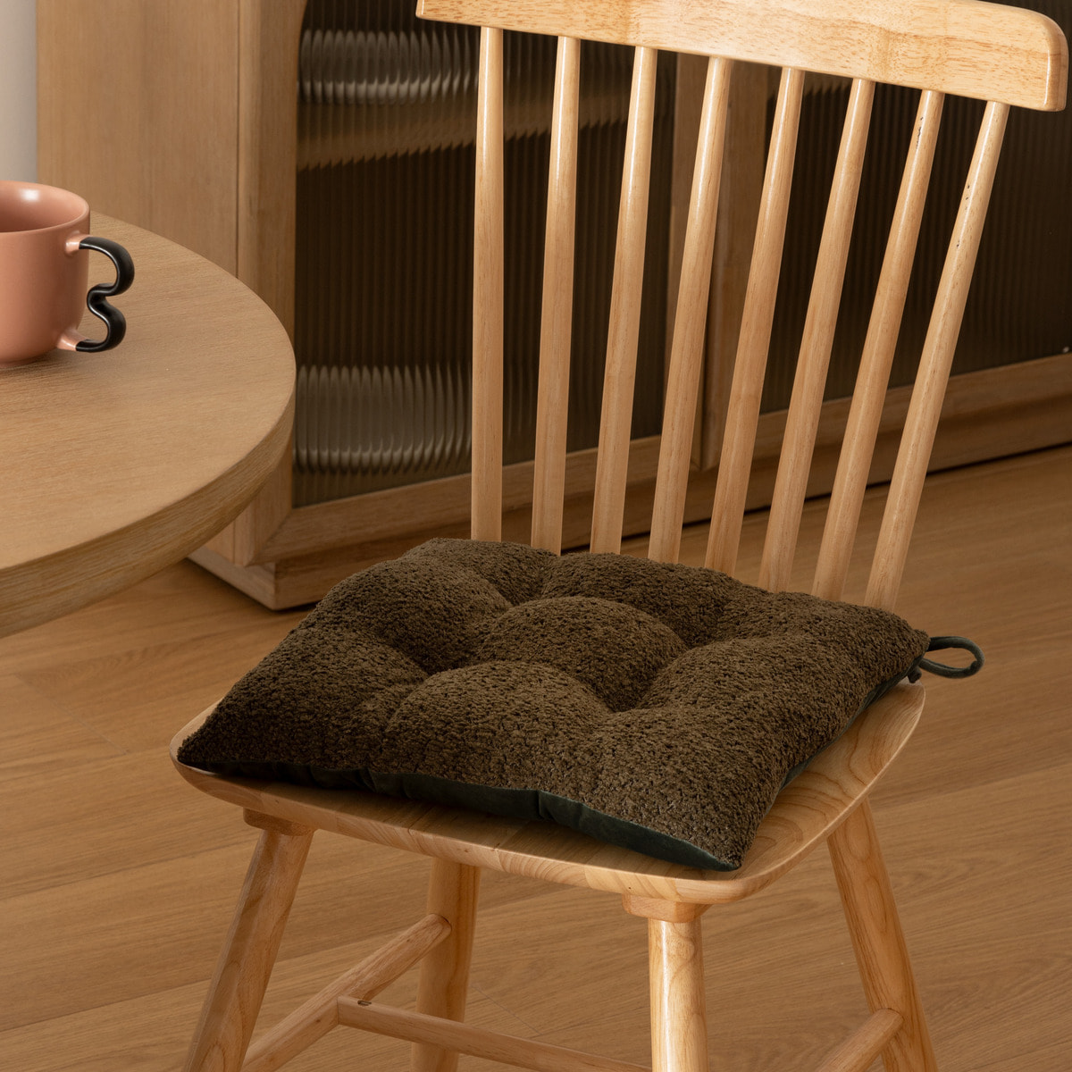 Galette de chaise Soana bouclette vert kaki 38x38cm