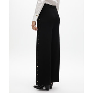 Pantaloni dritti con borchie laterali