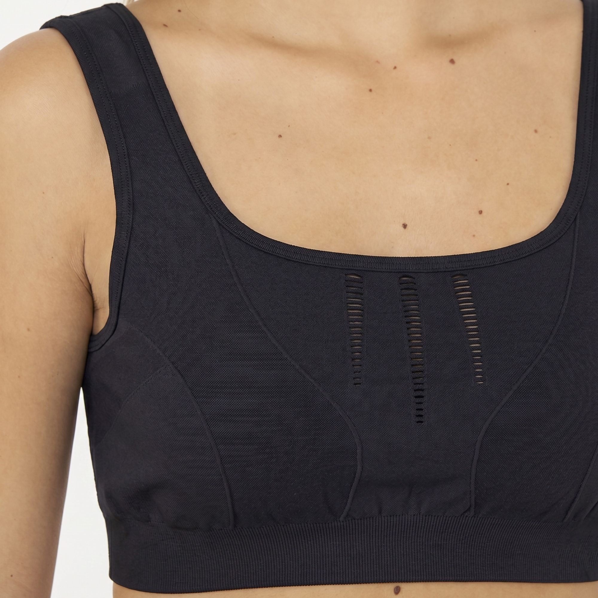 Crop top da allenamento o yoga con imbottitura Maddy