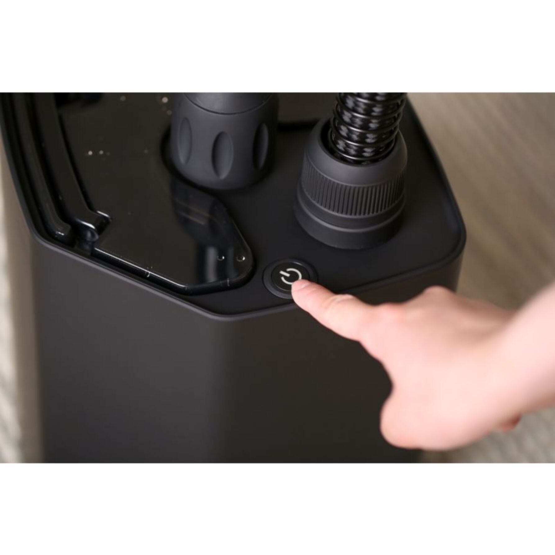 Défroisseur vapeur STEAMONE EUHG100B Daily
