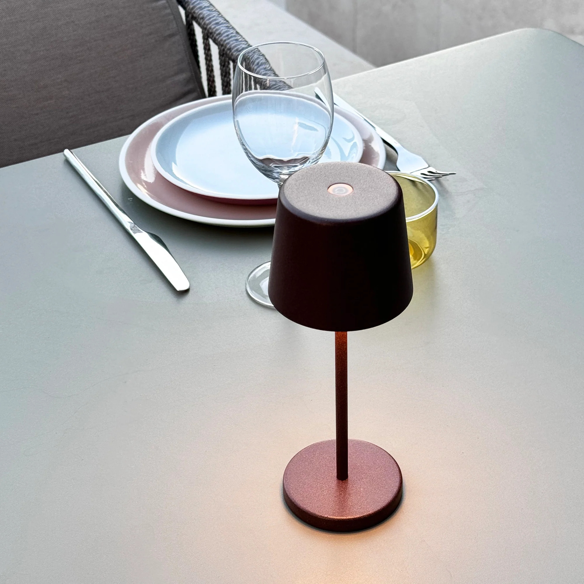 6 Lampes de table MINI KELLY Rouille H22cm + base de chargement