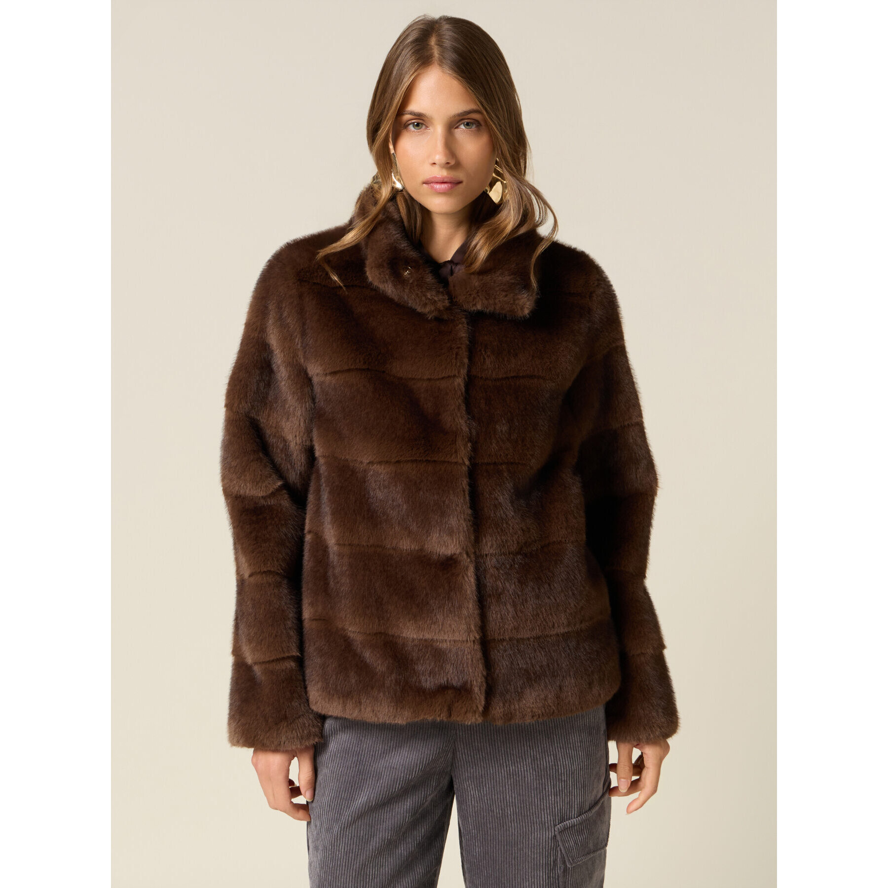 Oltre - Chaqueta corta efecto peluche - Marrón