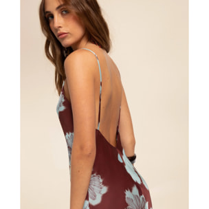 Vestido largo lencero con corte al bies y tirantes