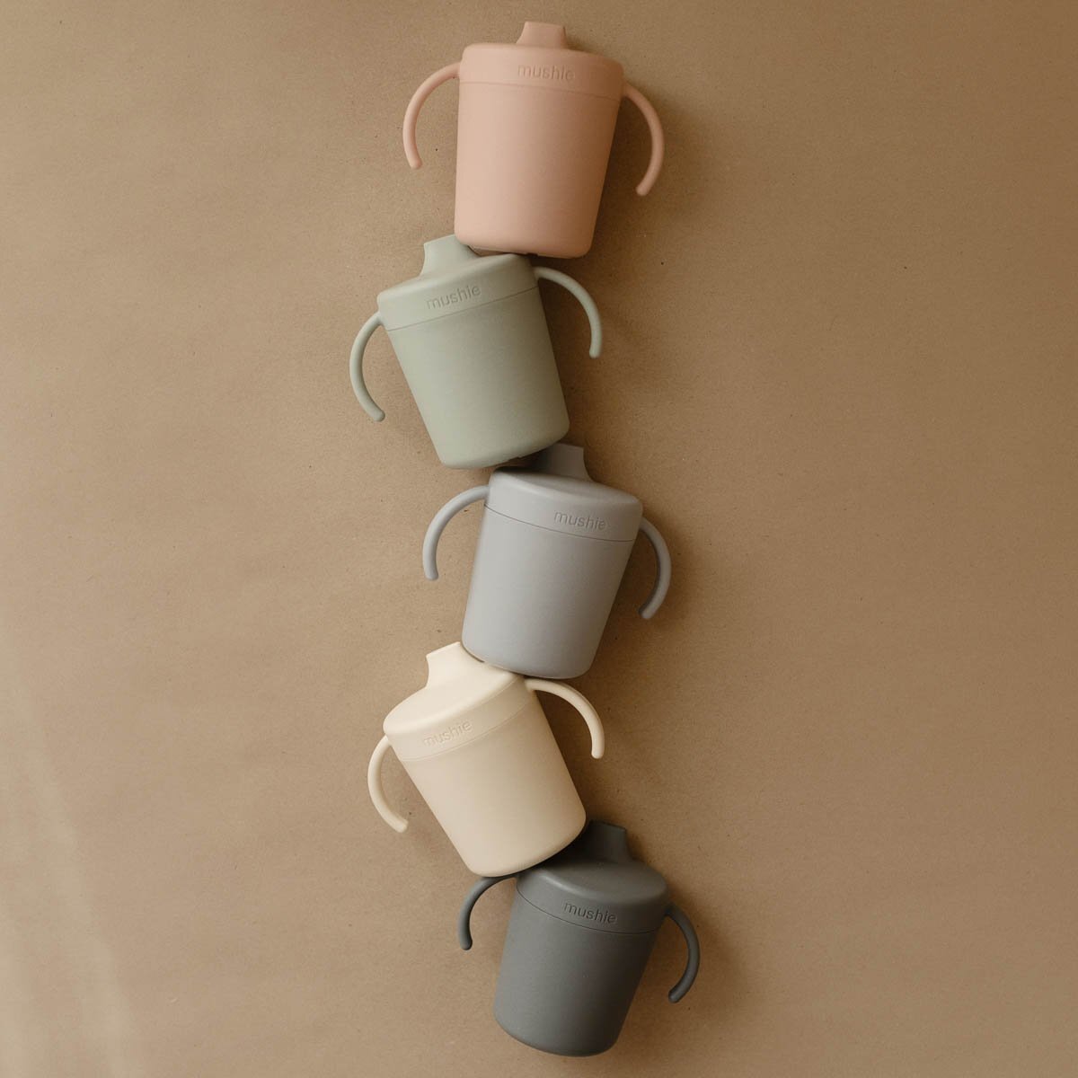 Mushie Taza Didáctica Con Asas Solid