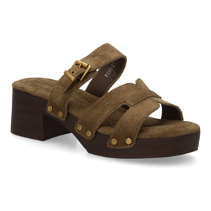 Sandalia pala mujer tacón ancho con tachuelas