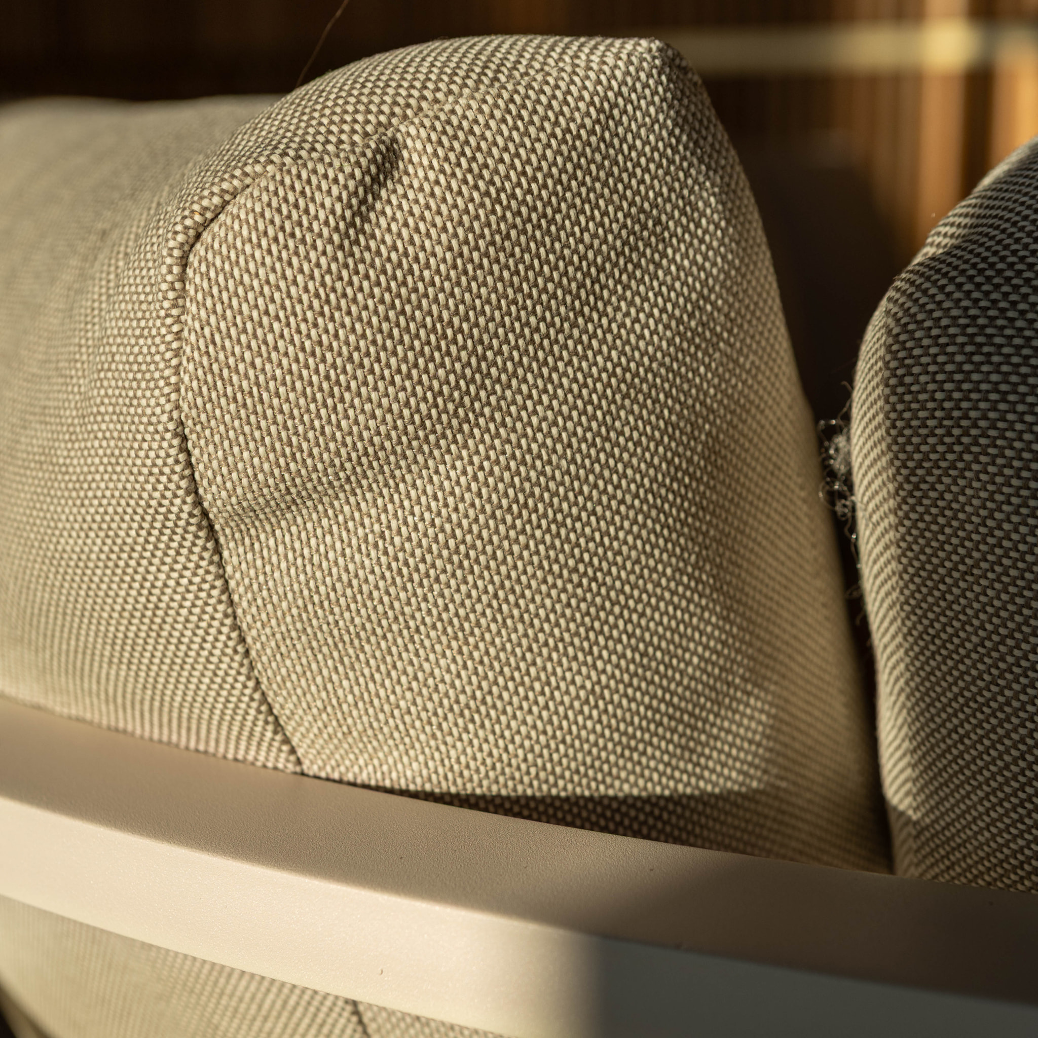 Salon de jardin 7 places en aluminium et bois d'acacia sable PANAMA