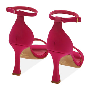 Sandalias fucsia en lycra, tacón 10 cm.