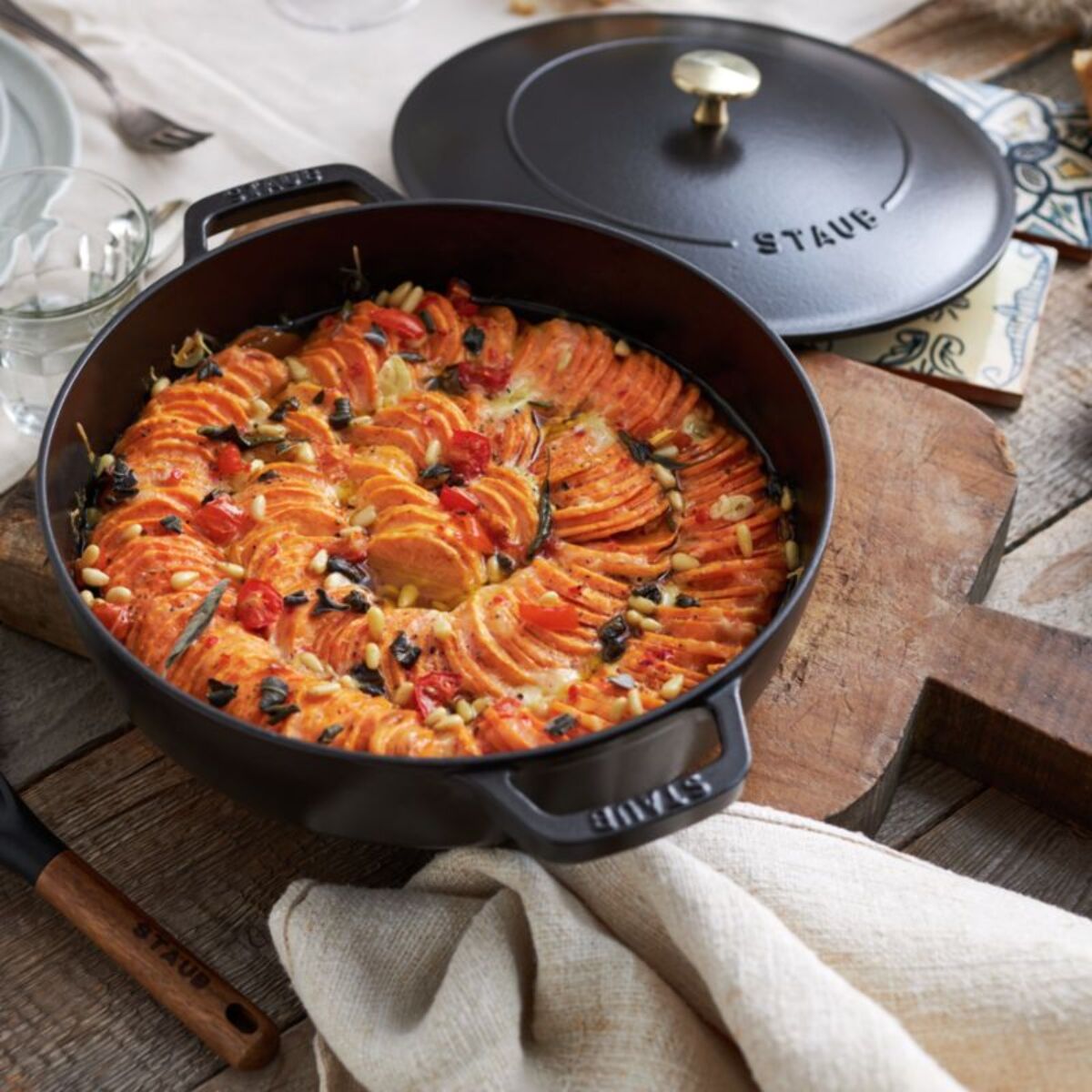 Sauteuse STAUB Chistera 28cm noir mat