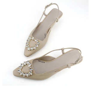 Salón de vestir en piel. Tacón de 6 cm