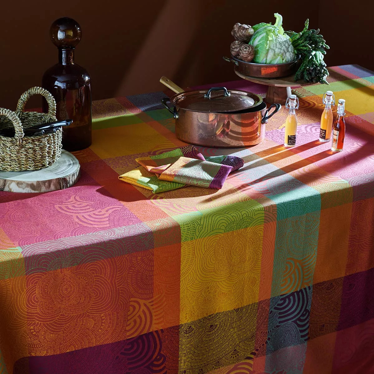 Nappe pur coton enduit motif jacquard multicolore Mille rainures flamboyant