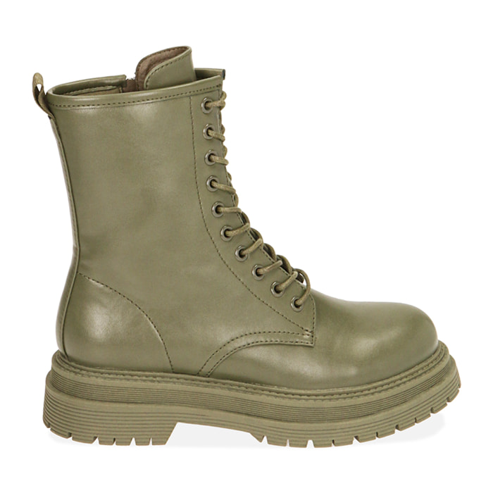 Anfibi verde militare