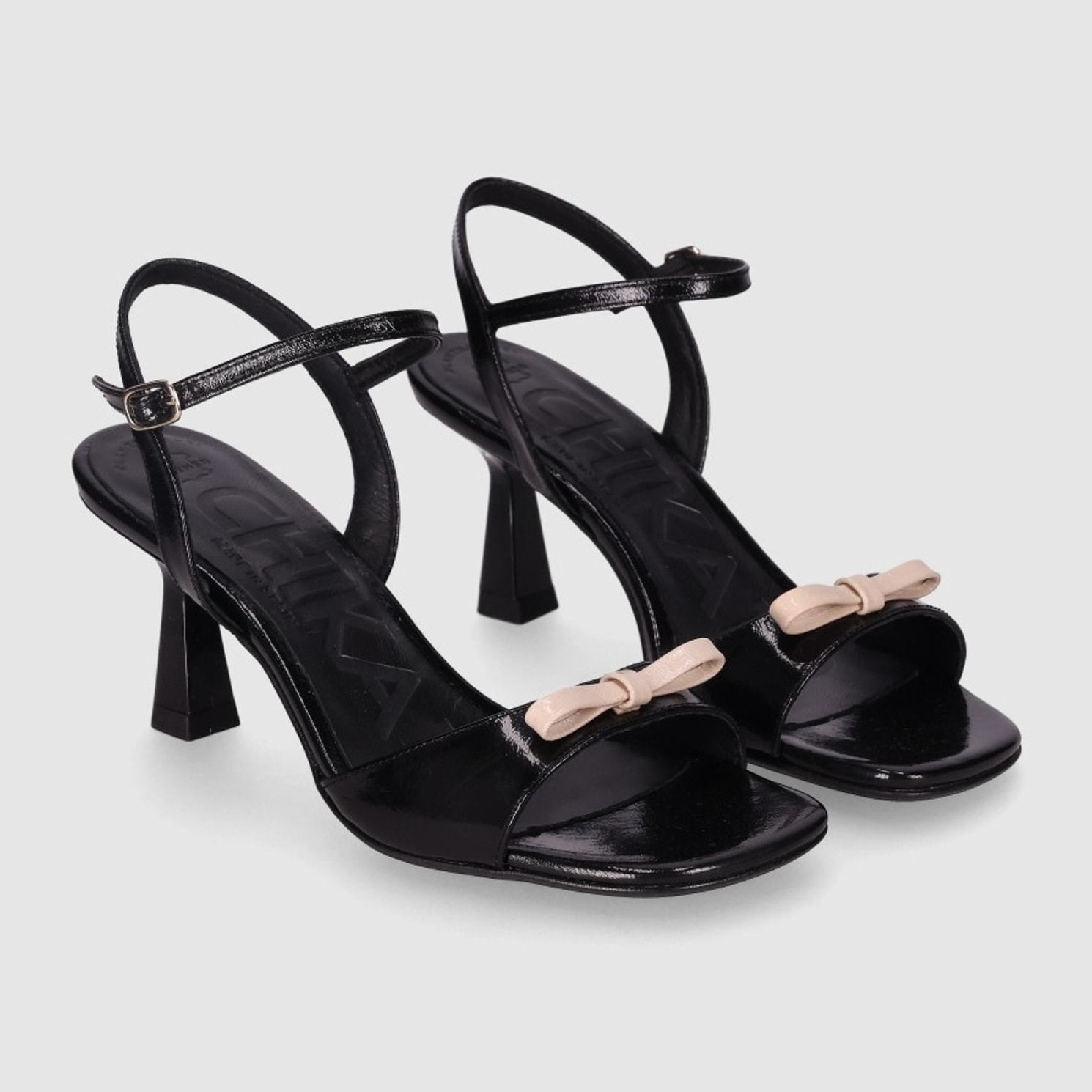 Sandalias - Negro - Tacón: 5 cm