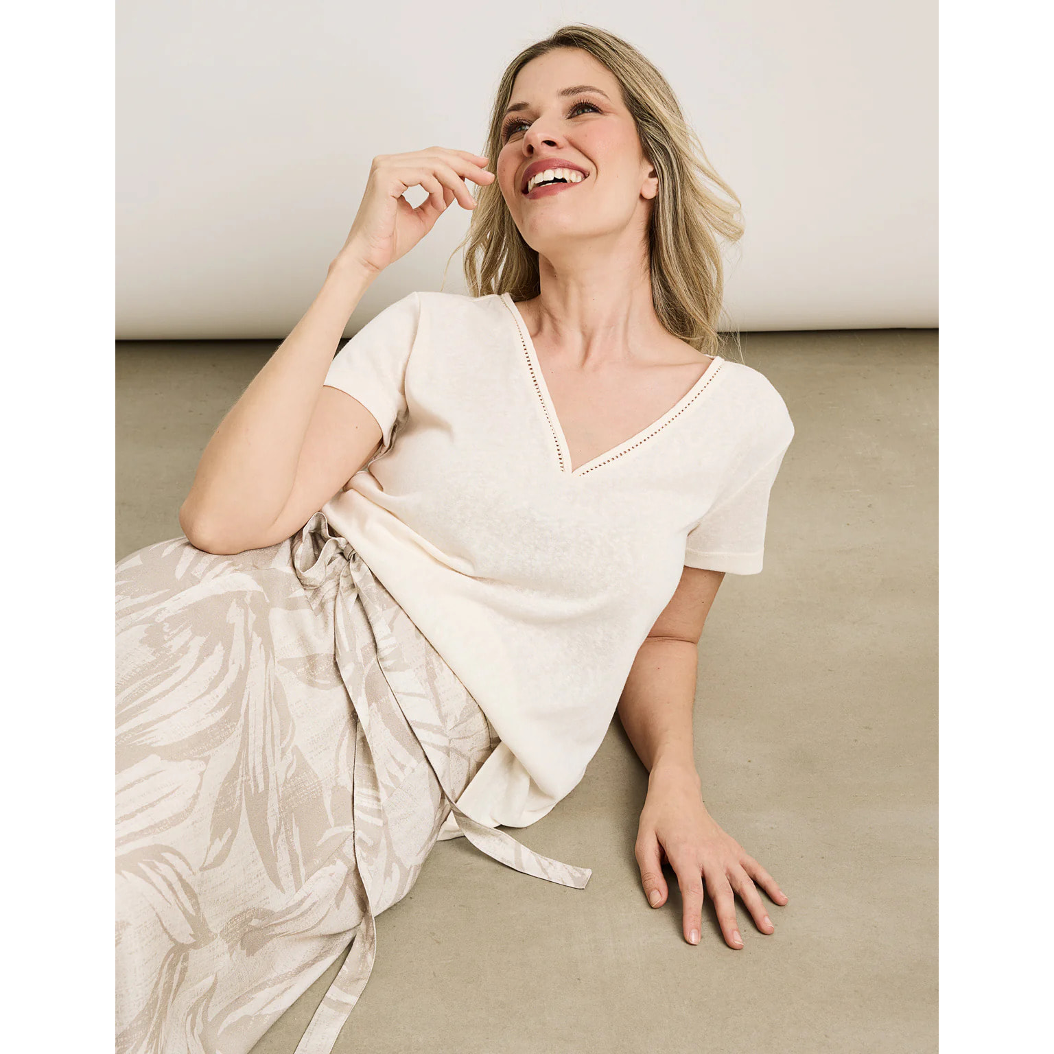 Falda Midi Beige - Trofe