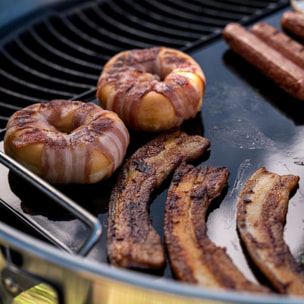 Barbecue charbon NAPOLEON Pack Kettel Pro 57cm noit mat + plancha