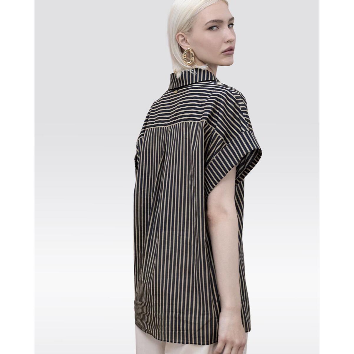 Blusa a righe nere ed écru