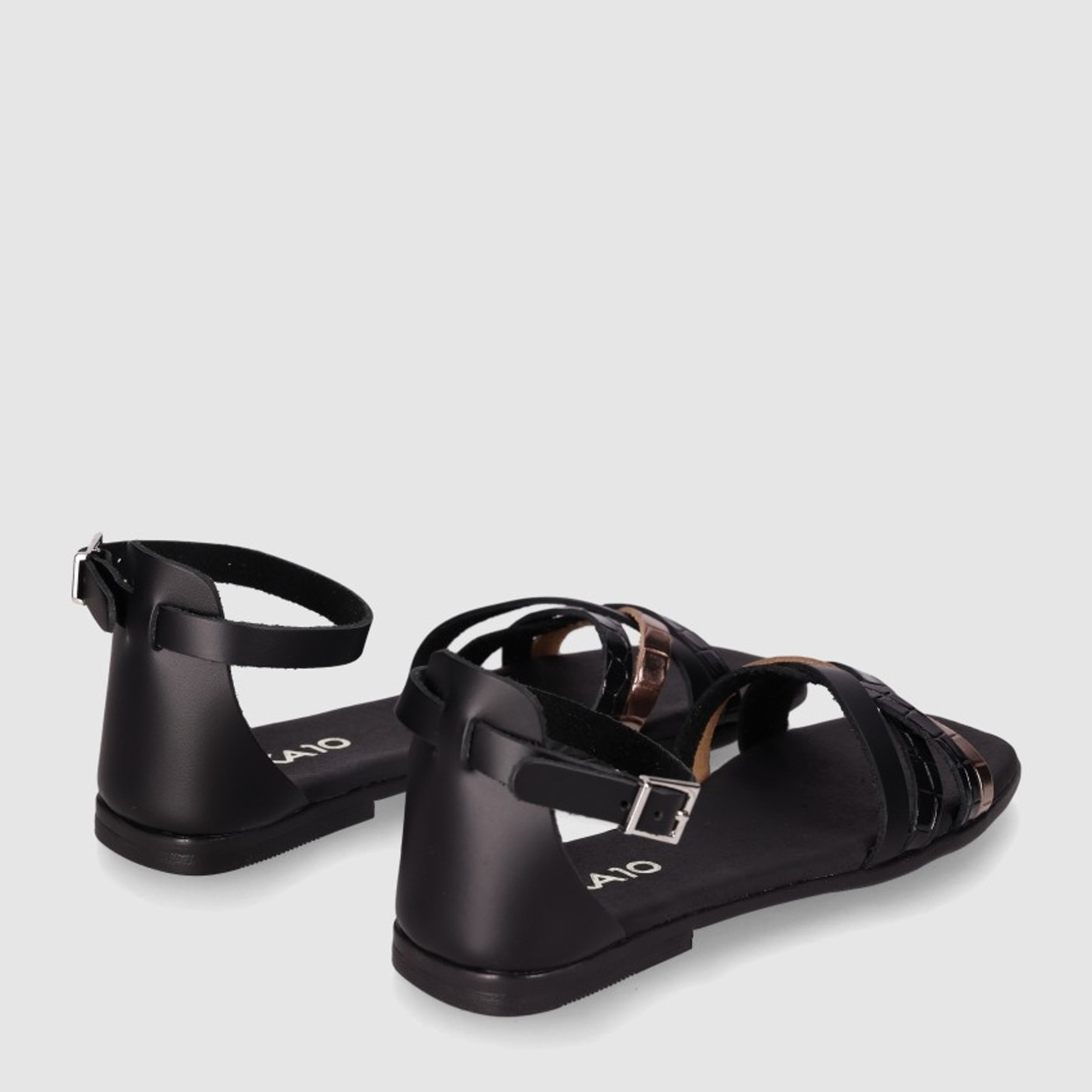 Sandalias de Piel - Negro - Tacón: Bajo