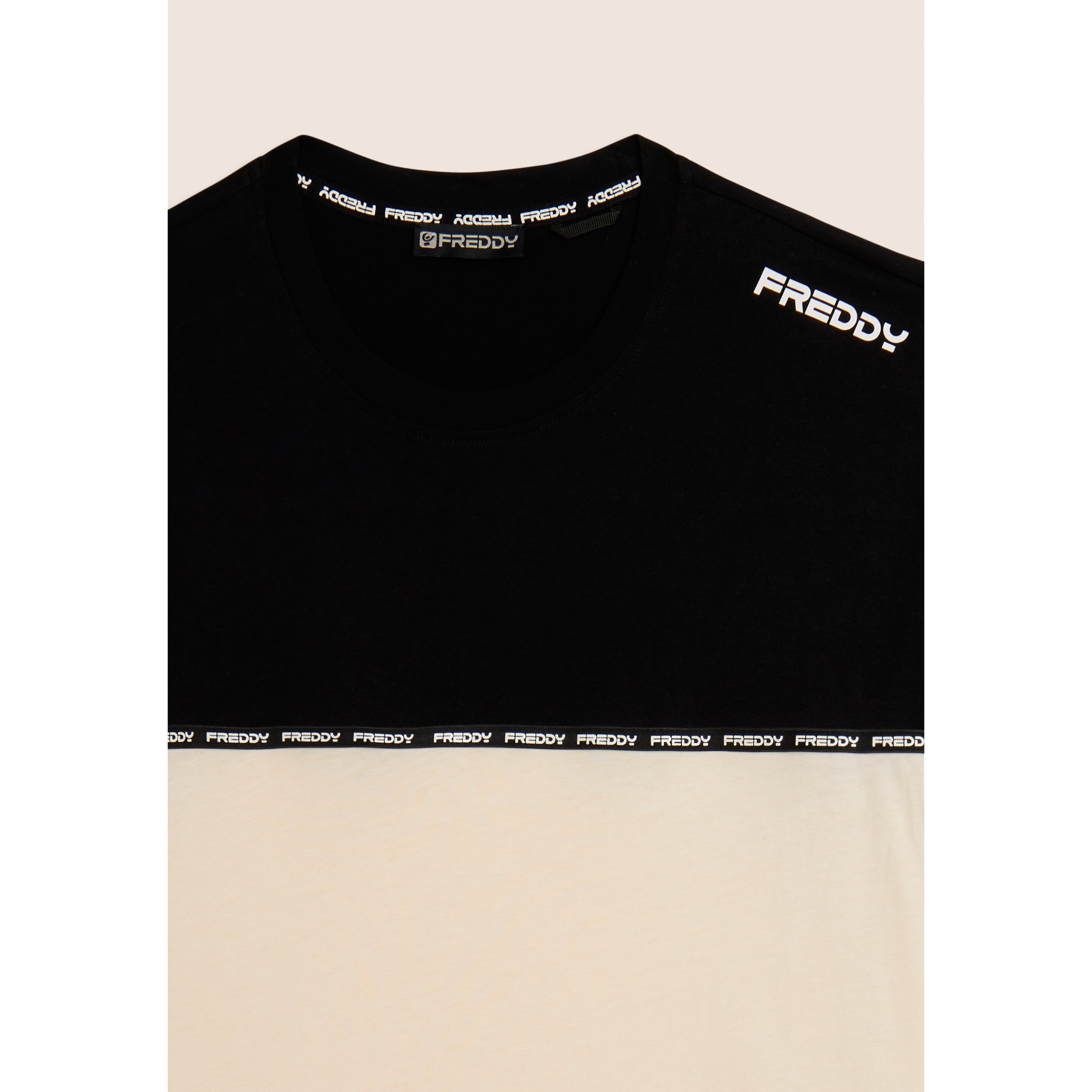 T-shirt colour block con inserto logato