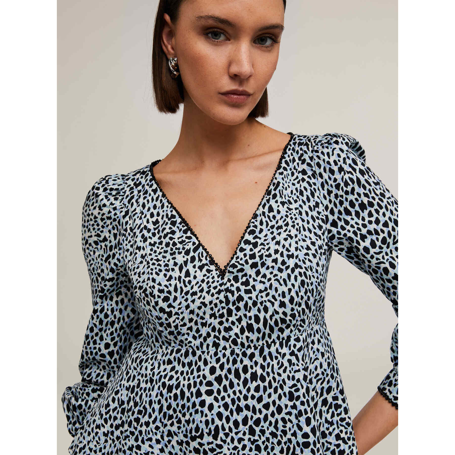 Motivi - Top peplum de manga larga con estampado animal - Light - blue