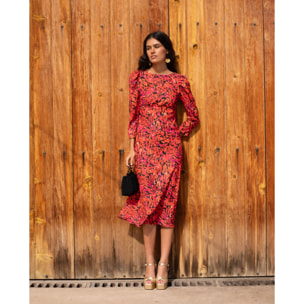 Vestido midi con mangas