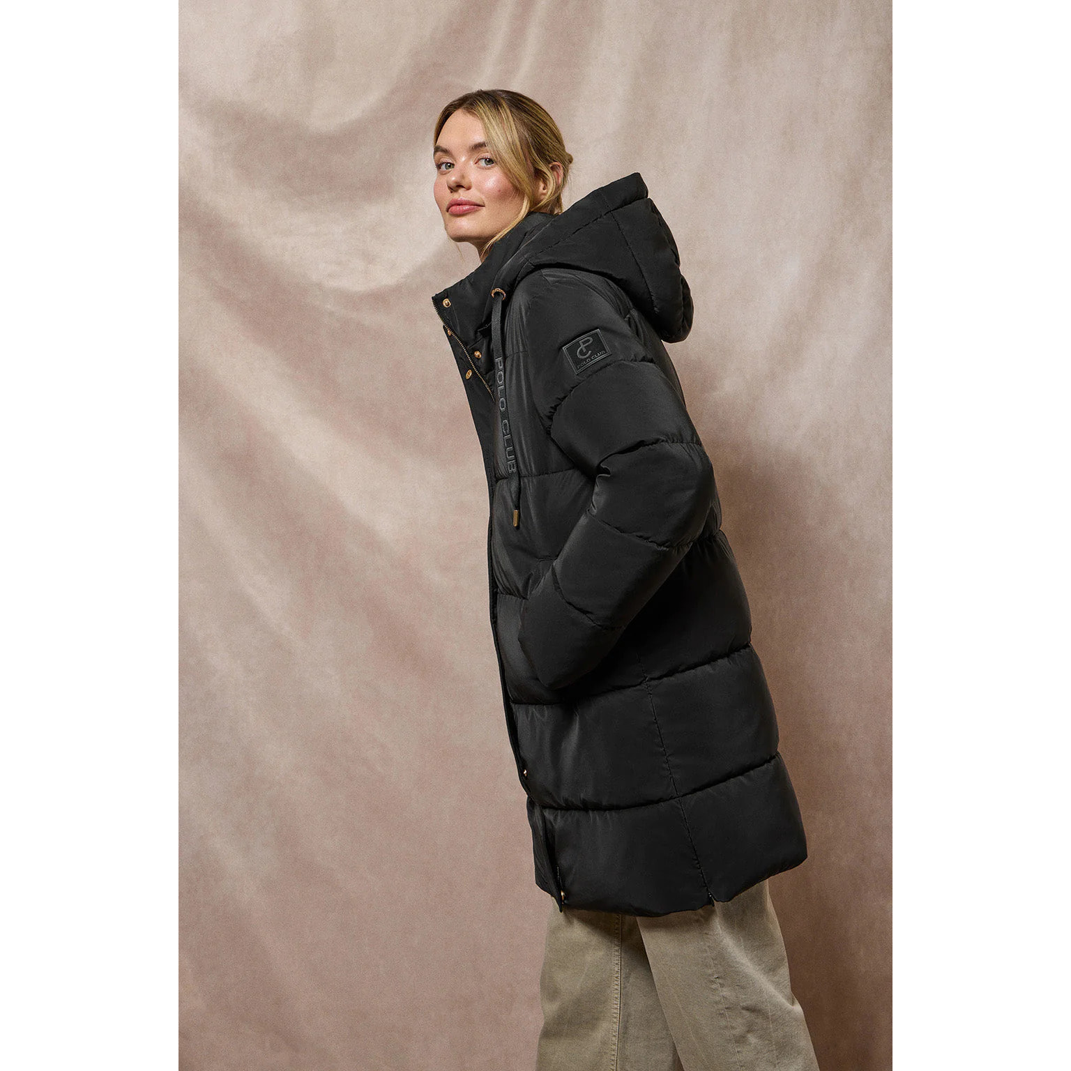 Giaccone Roma nero con cappuccio estraibile e particolari Polo Club