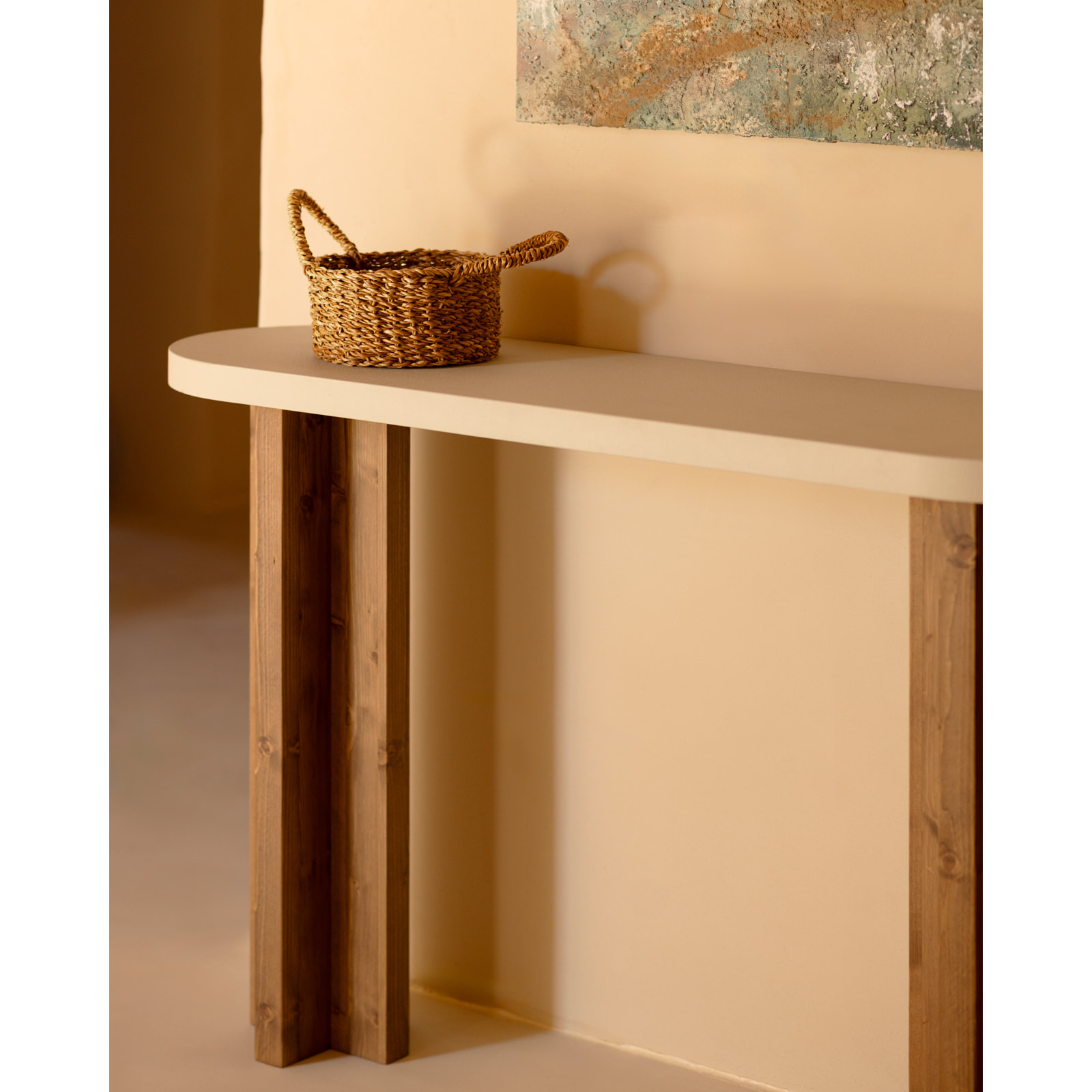 Console en microciment et pieds en bois ton chêne foncé de 120x80cm Hauteur: 35 Longueur: 120 Largeur: 80