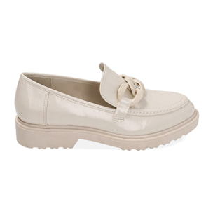 Mocasines crema en naplack