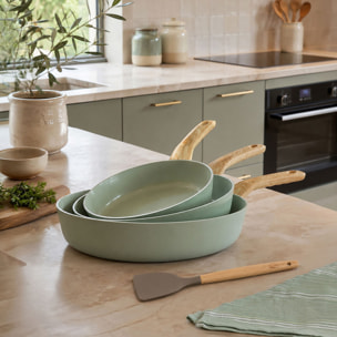 Batterie de cuisine 13 pièces en aluminium recyclé celadon - tout feux COLORAMA