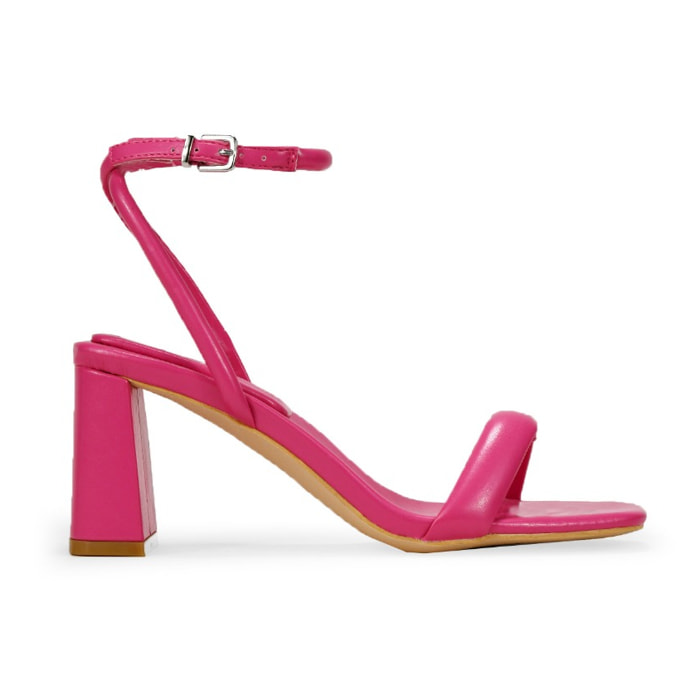 Sandalias rosa con tacón