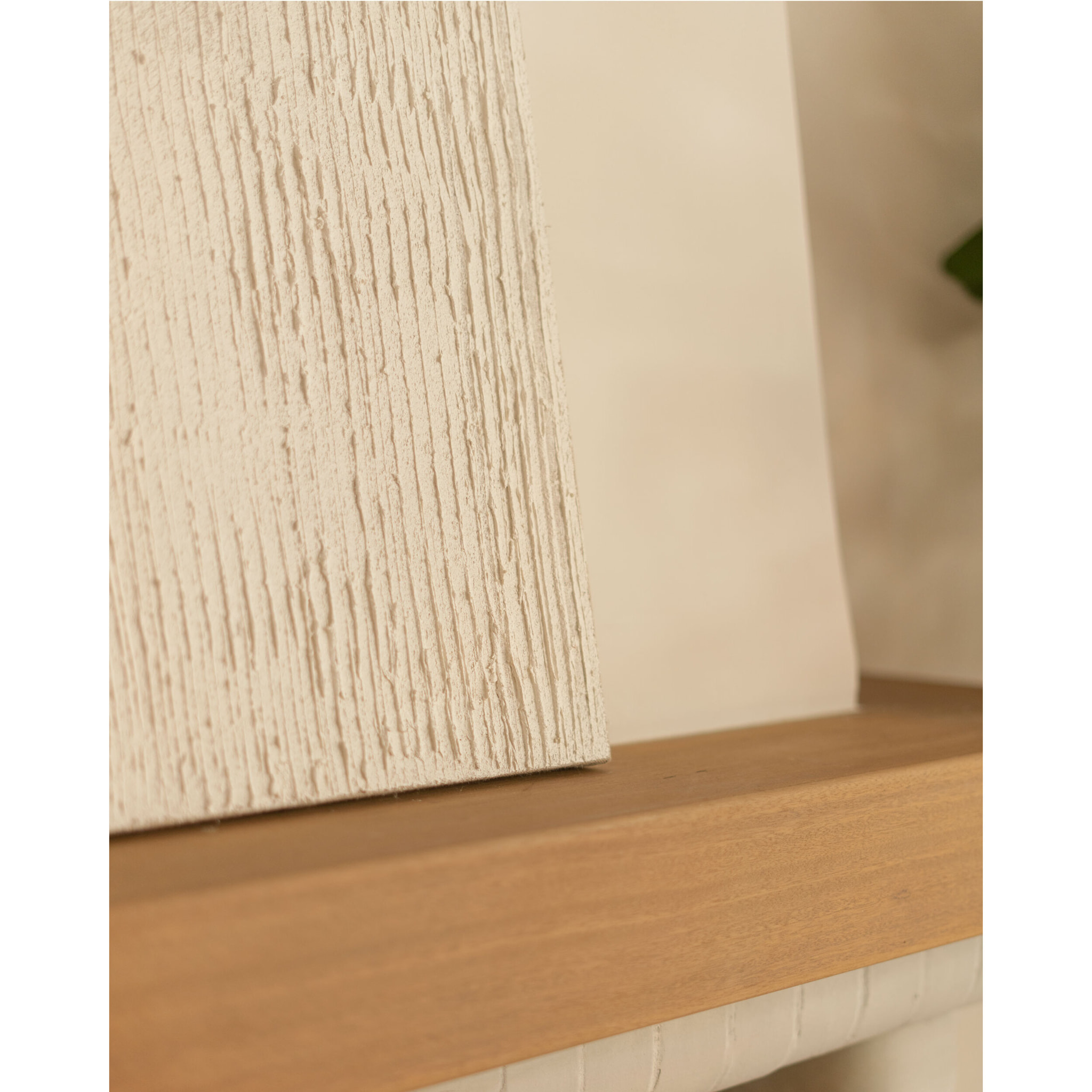 Cuadro blanco y beige decorativo sobre lino con bastidor de madera pintado artesanalmente con pintura al óleo en varias medidas