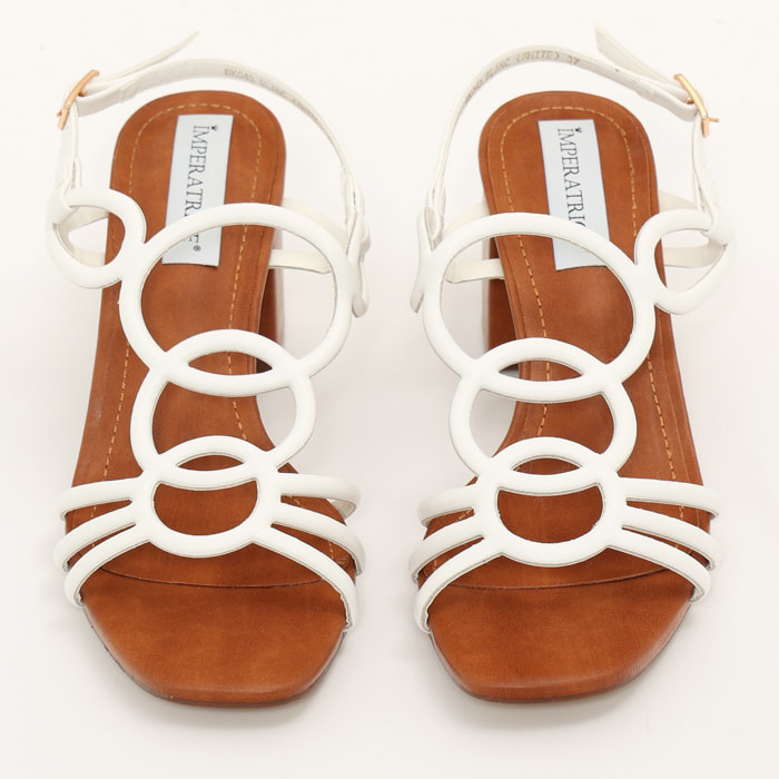 Sandali in simil pelle con tacco comodo