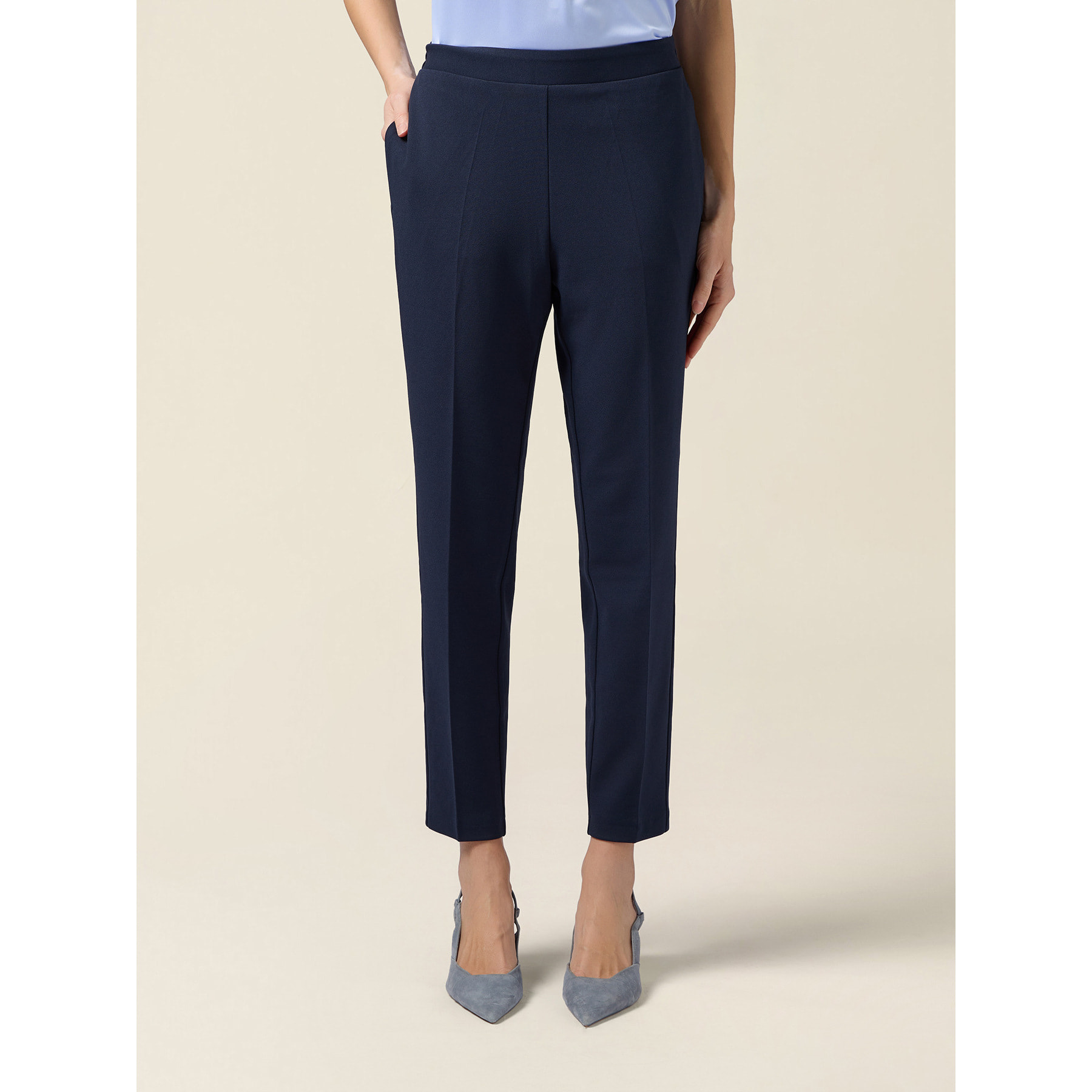 Oltre - Pantaloni regular in tessuto crêpe - Blu