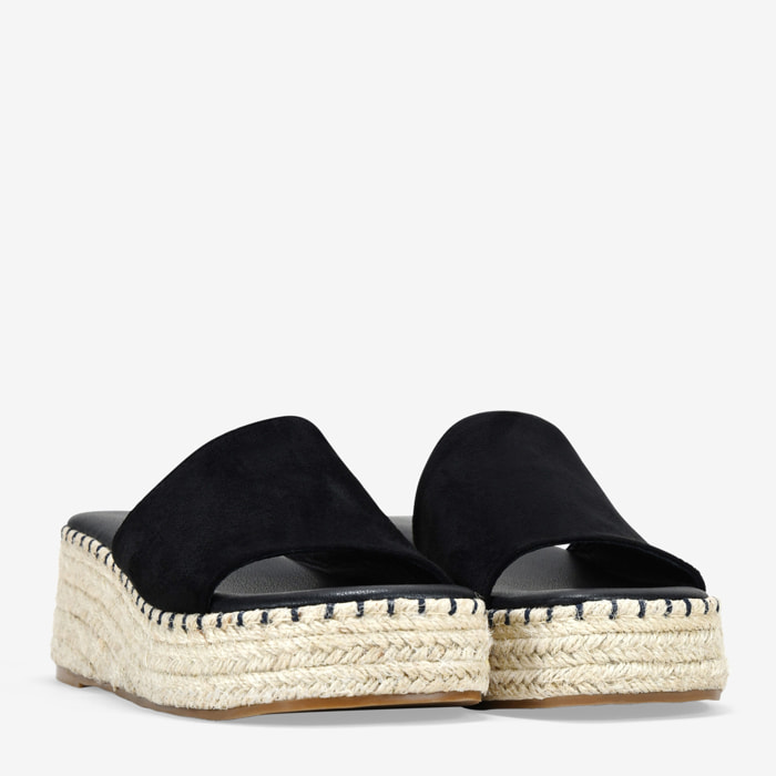 Sandalias de cuña negras con esparto