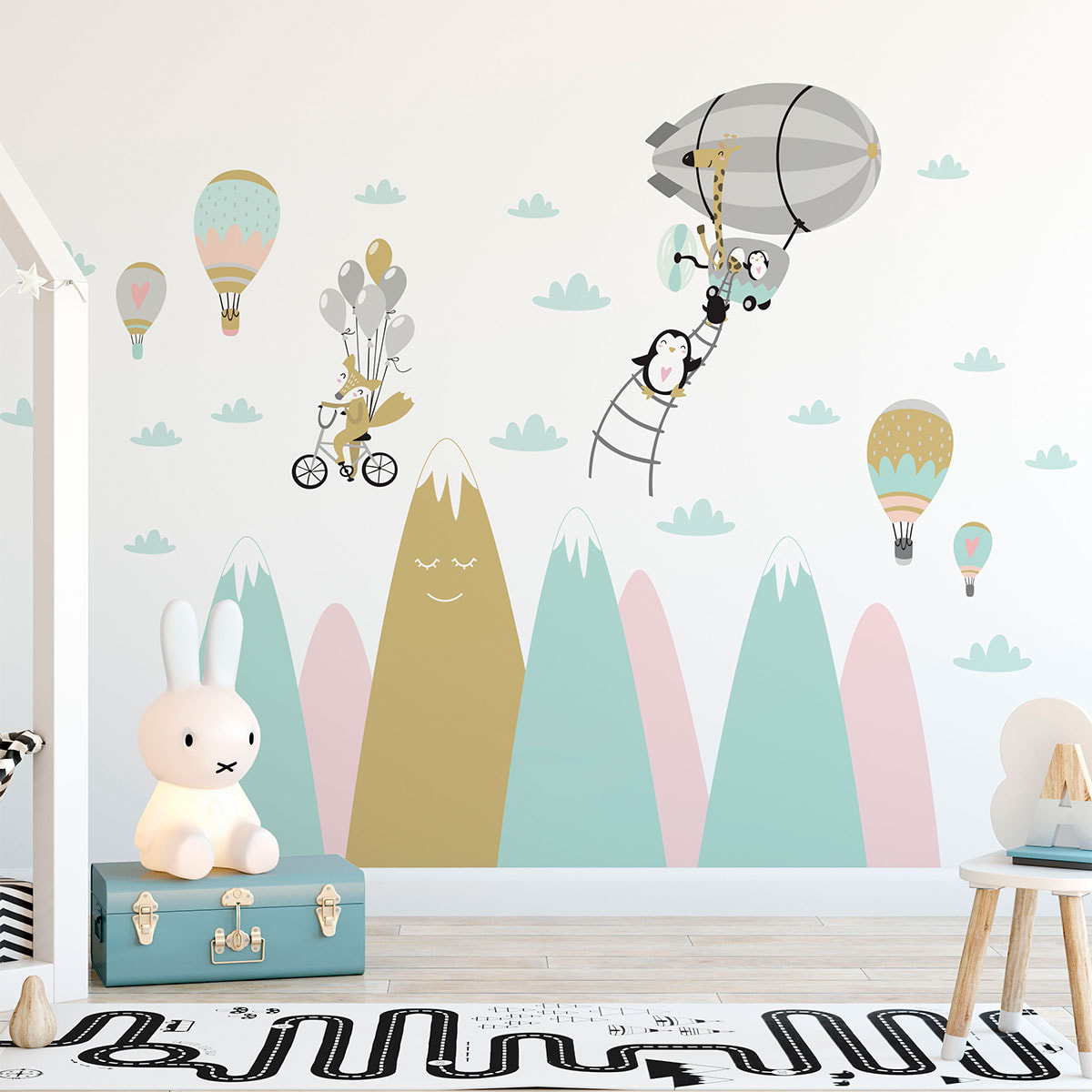 Stickers muraux enfants - Décoration chambre bébé - Autocollant Sticker mural géant enfant montagnes scandinaves ANIMAUX COMIQUES