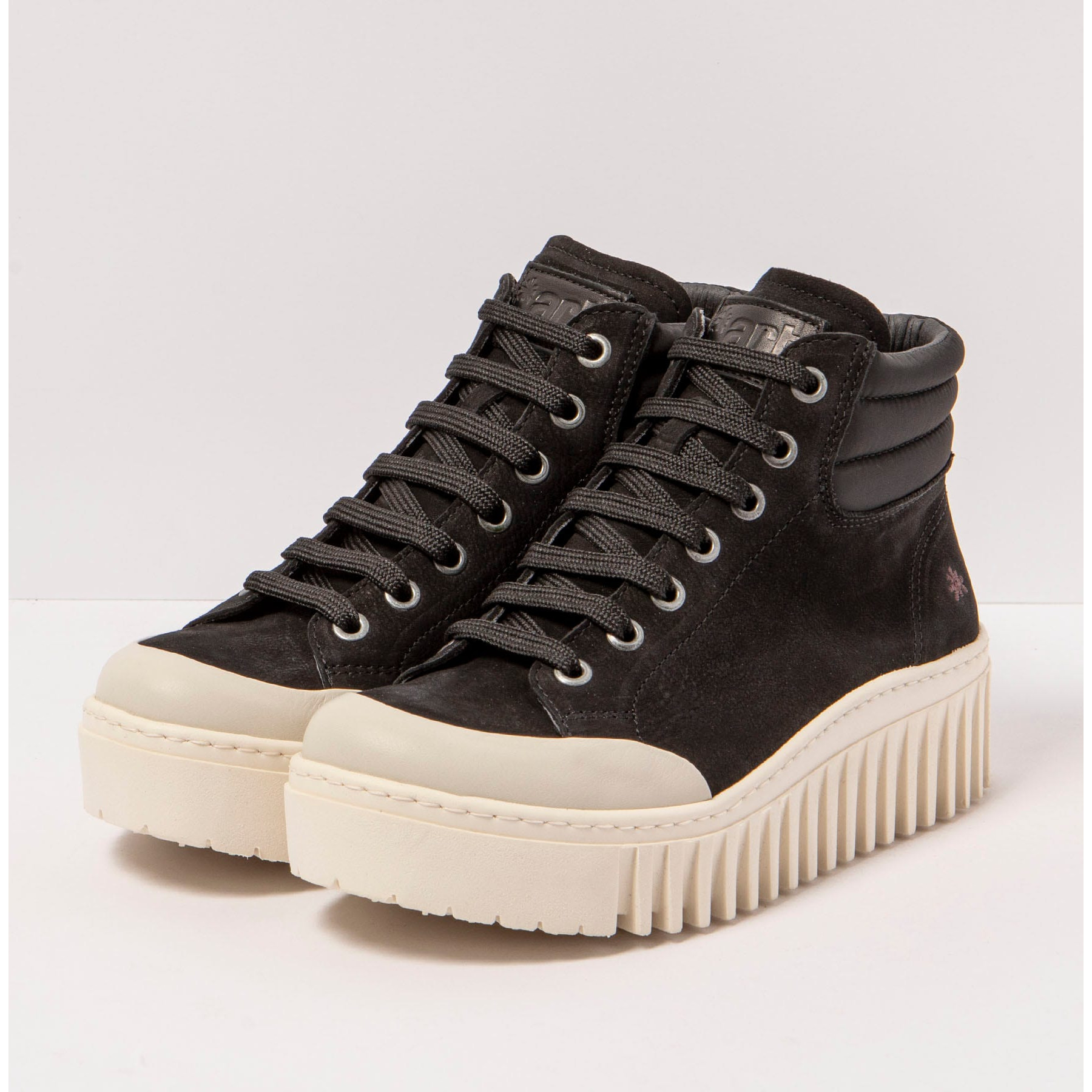 Botines 1532 NOBUCK-W BLACK-CREAM/BRIGHTON color Black-cream