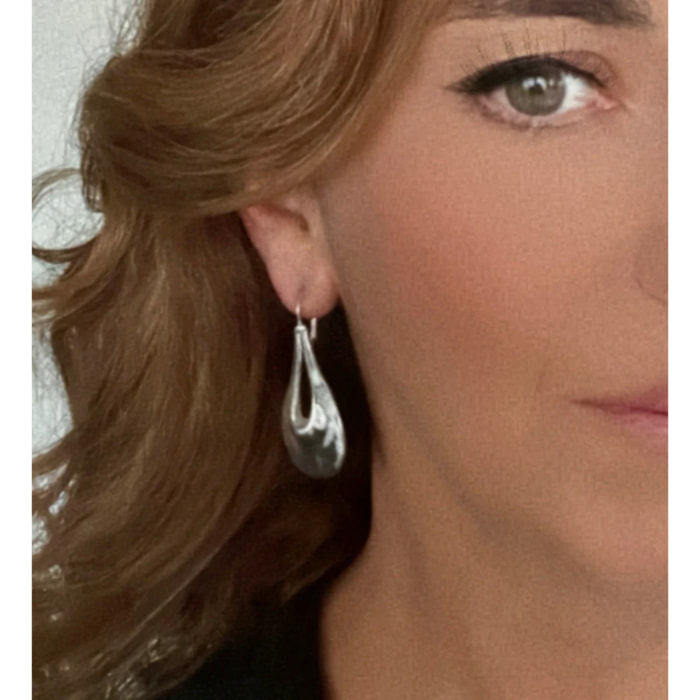 Pendiente ballestilla dormilona lágrima definida plata chapado