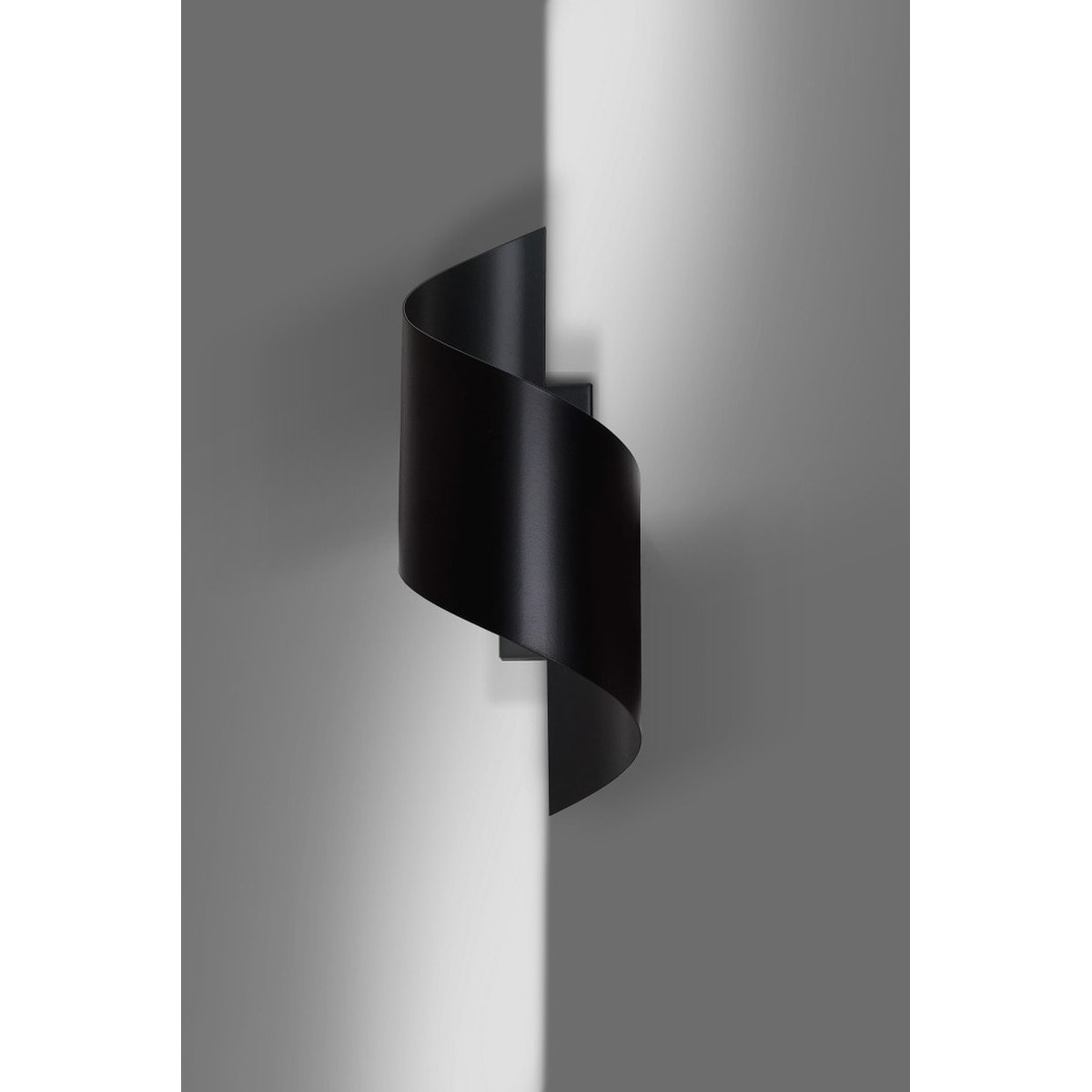 Lampada a parete Spiner in acciaio nero opaco
