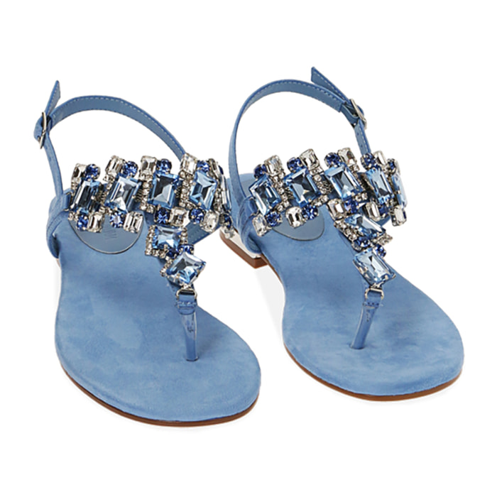 Sandalias planas con pedreria de microfibra azul claro