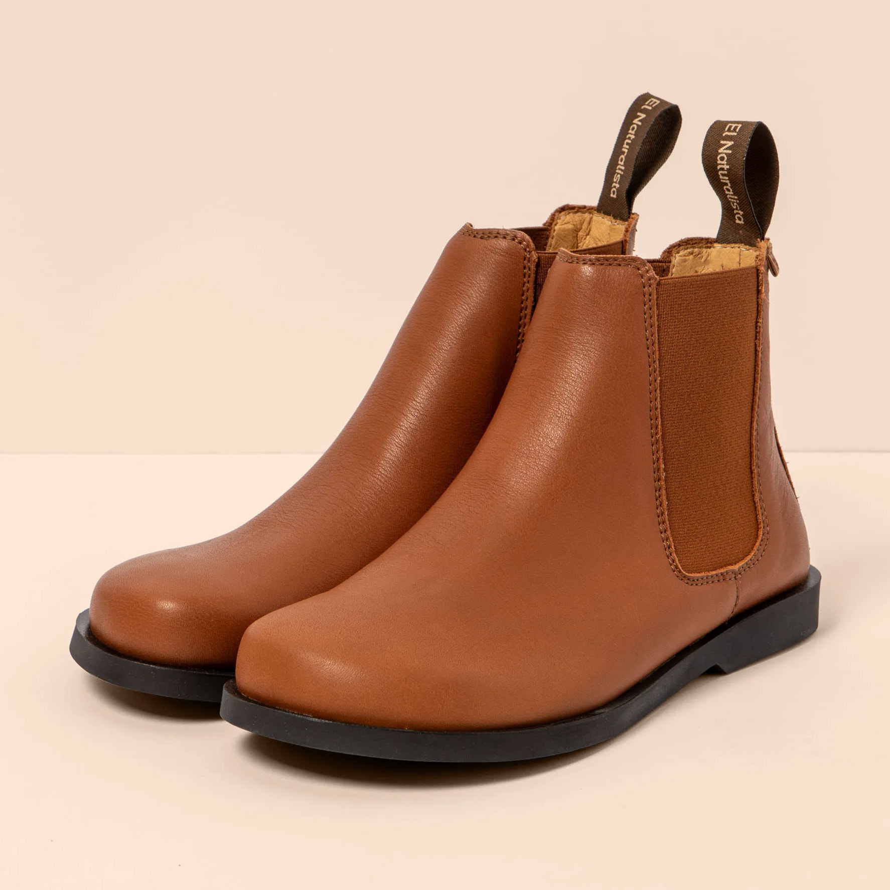 Zapatos N5875 SOFT NAPPA CUERO / ARENISCA color Cuero