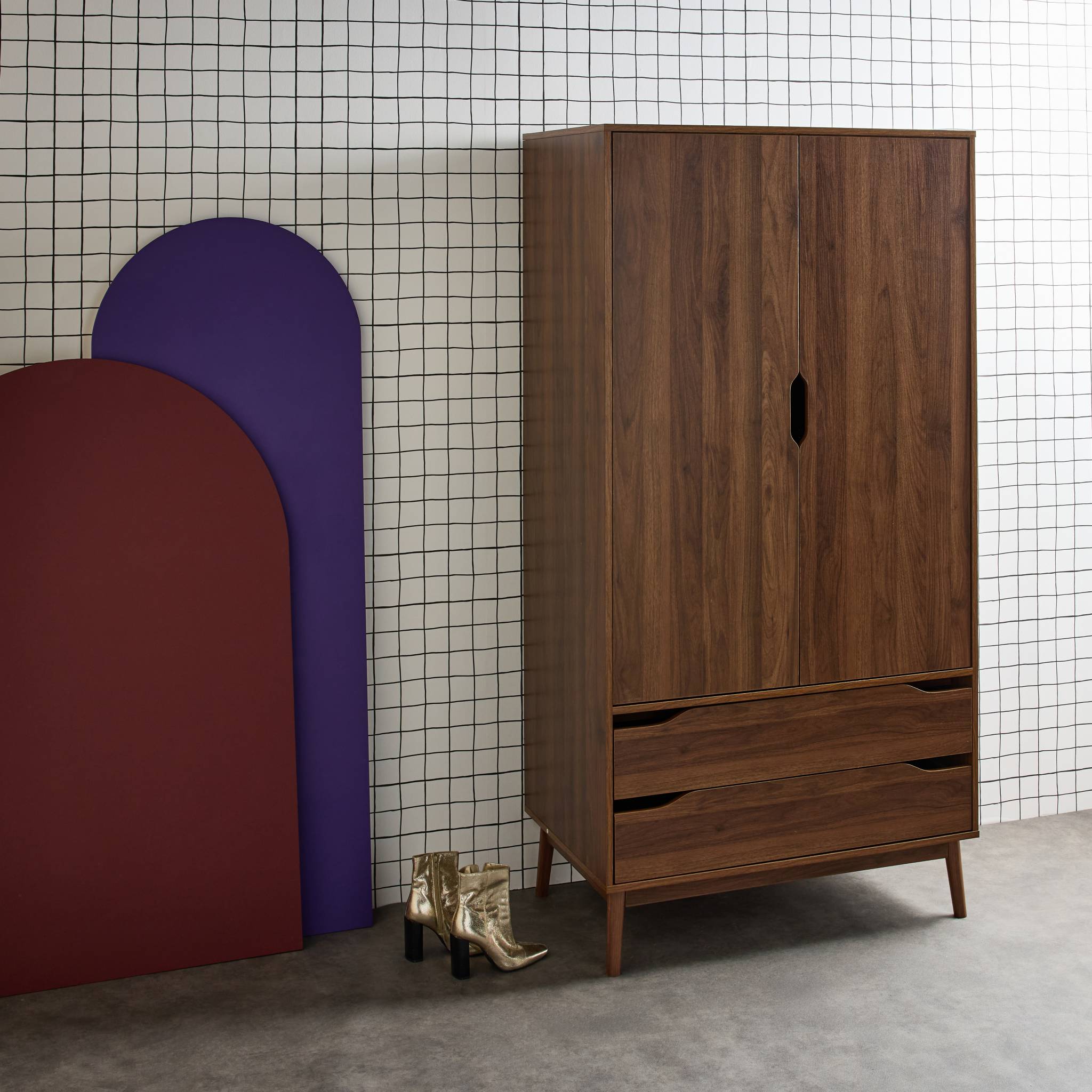 Armoire dressing vintage décor bois 2 portes. 2 tiroirs. 1 tringle
