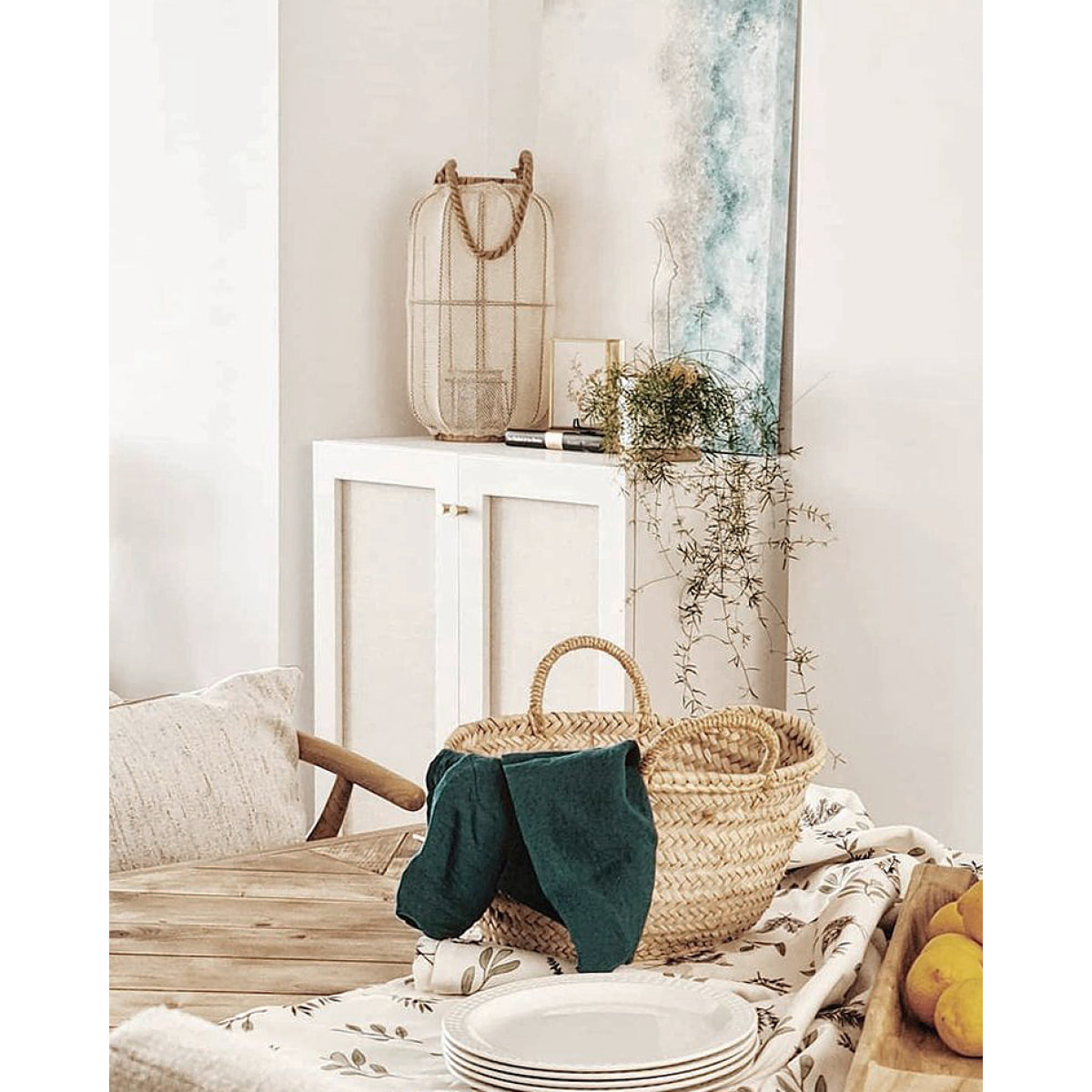 Buffet en bois massif et toile de lin avec 2 portes en blanc 100x80cm Hauteur: 100 Longueur: 80 Largeur: 40