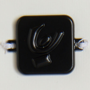 Giacca cropped in similpelle con zip in metallo