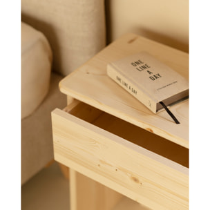 Mesita de noche de madera maciza en tono natural de 50x42cm Alto: 50 Largo: 42 Ancho: 27