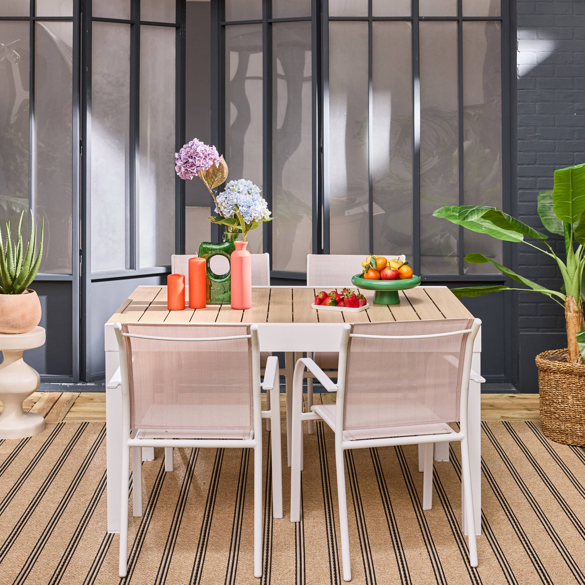 Table de jardin extensible aluminium + 8 assises ELORA + AMARA