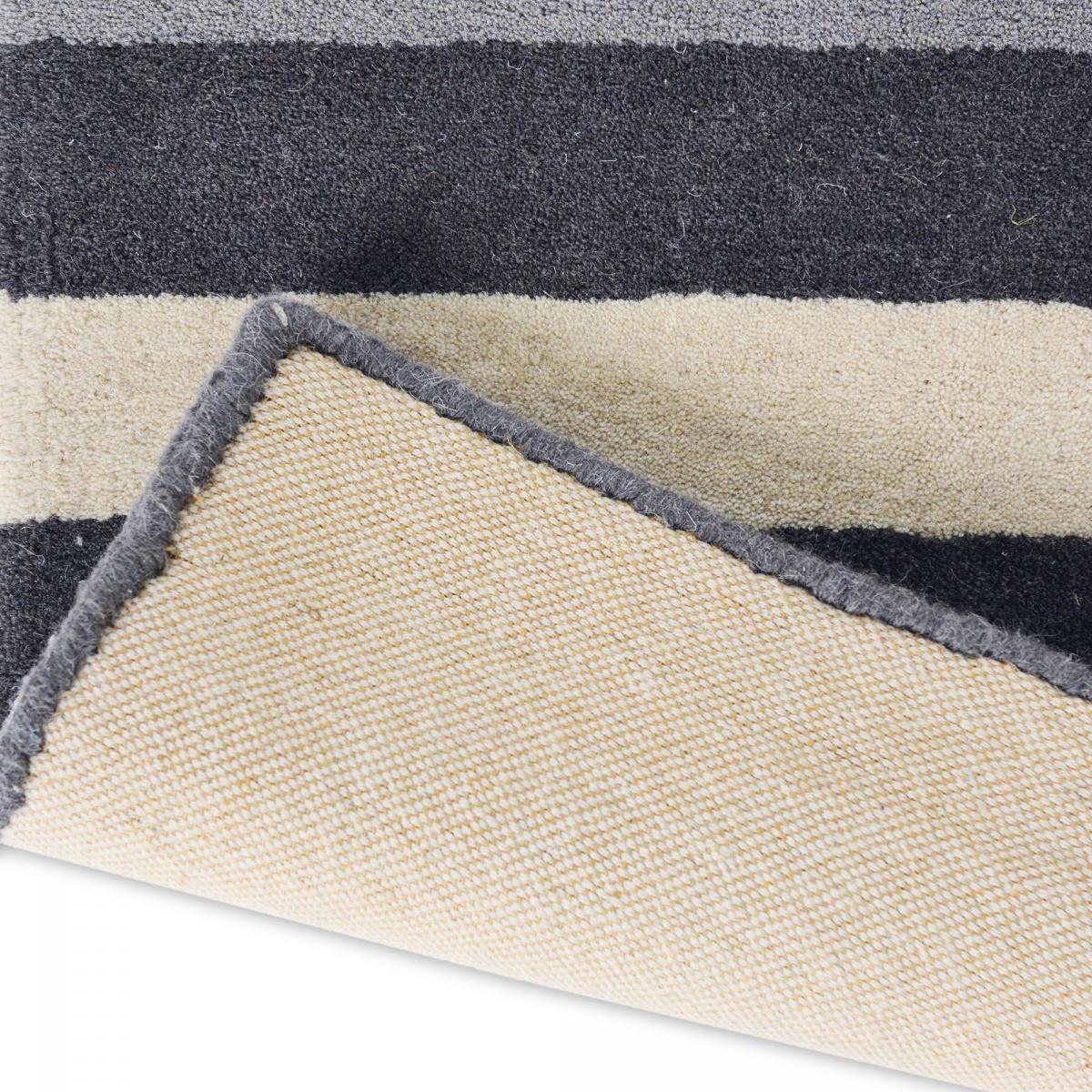 Tapis salon et chambre fait à la main en laine motif géométrique