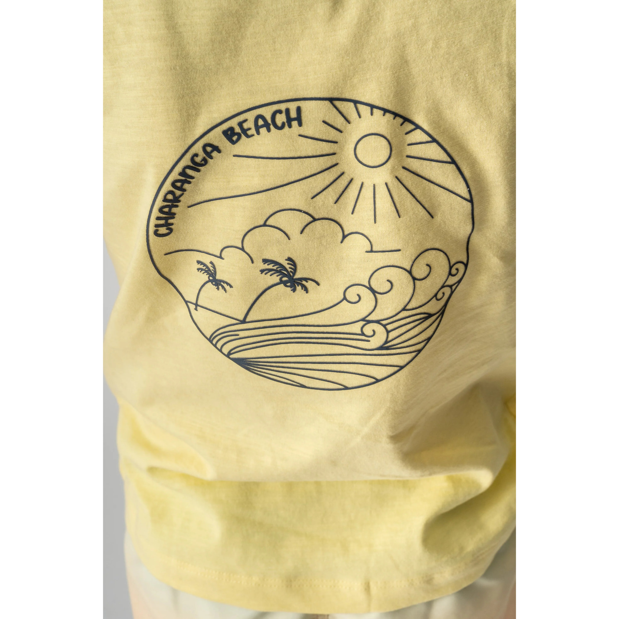 Camiseta de niño amarillo