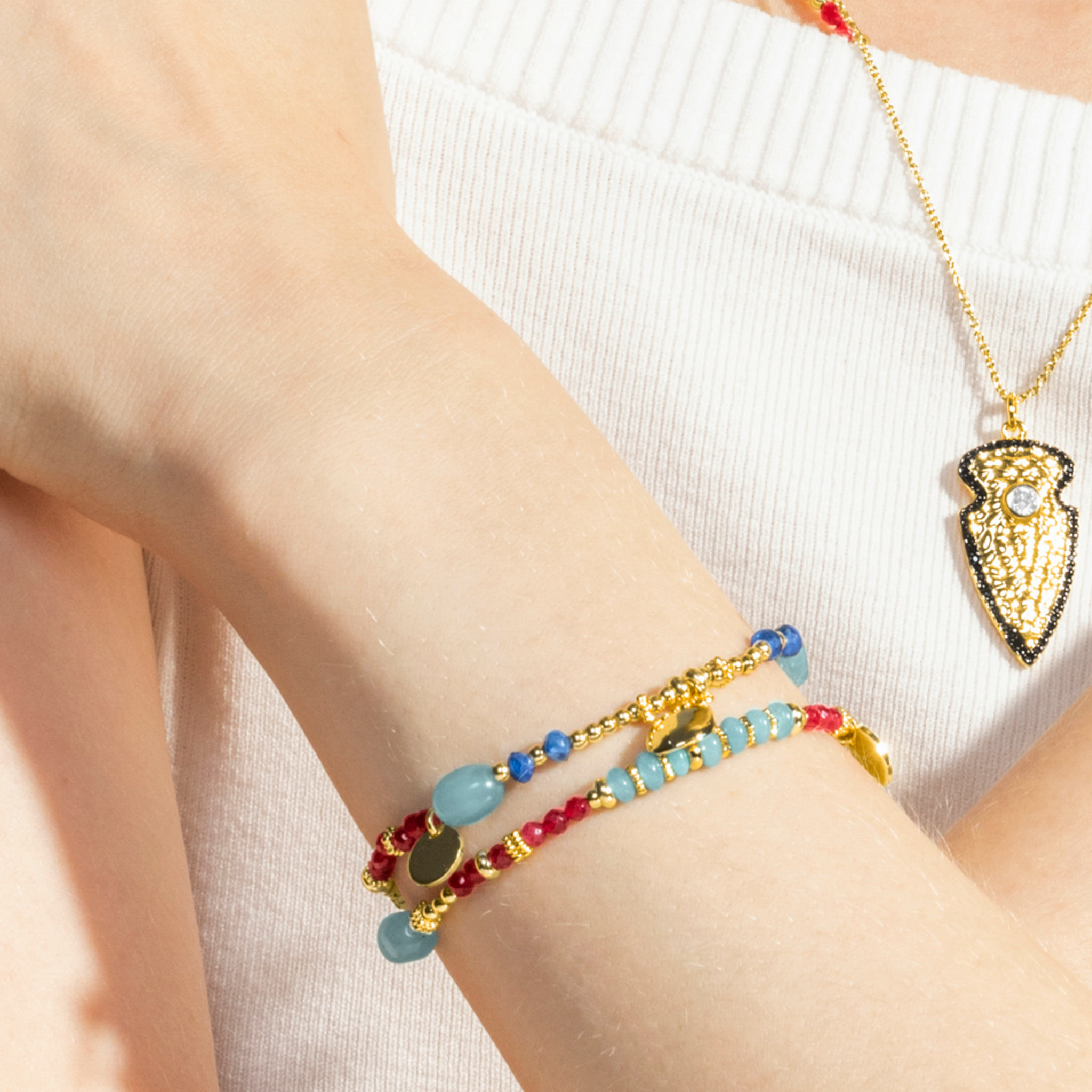 Pulsera con Cristal Multicolor acabado oro 18k