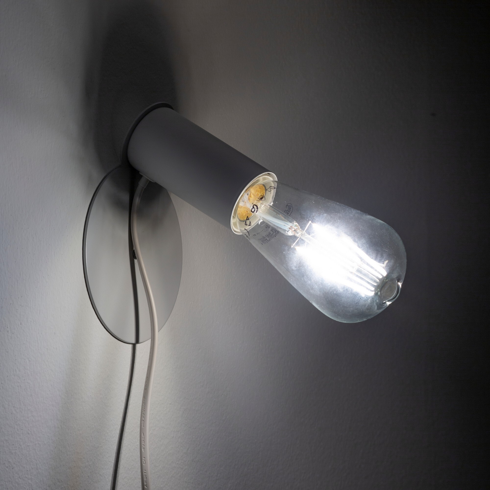 Lampe à poser Tomasucci MAGIC, en acier et métal, blanc, 11 × 11 × 9 cm