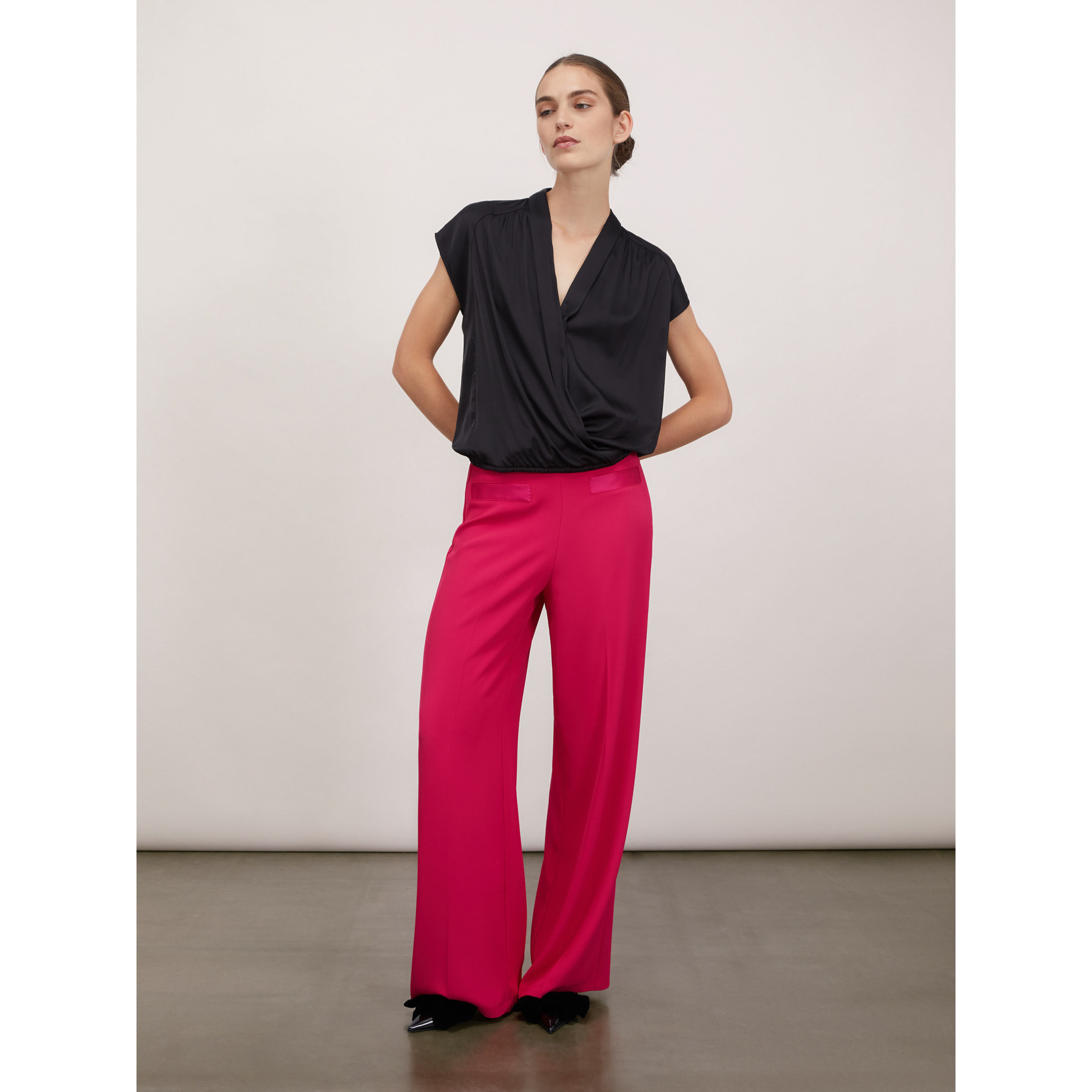 Motivi - Pantaloni palazzo con inserti in raso - Fucsia