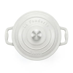 La Fonderie 1890 IENA22, Cacerola redonda de hierro fundido, 22 cm, 3,3L, beige, compatible con todos los fuegos, inducción, gas, parrilla y horno.
